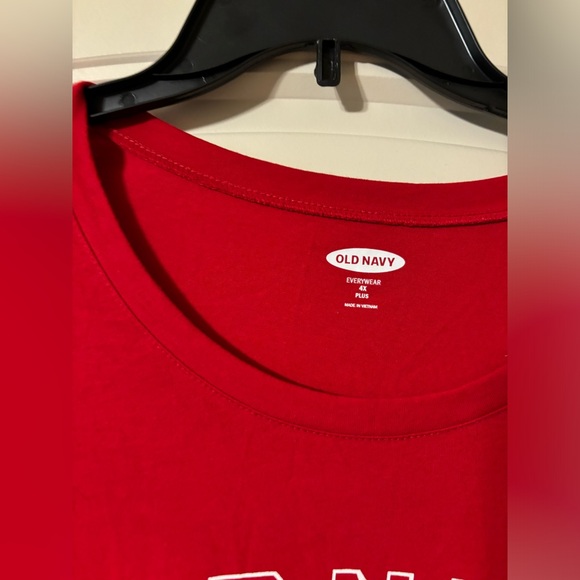 Old Navy 2020 Tee - Picture 4 of 5